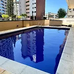 Apartamento a 300m Beira Mar-Meireles! Serviço Diário e Wi-fi 650Mb!