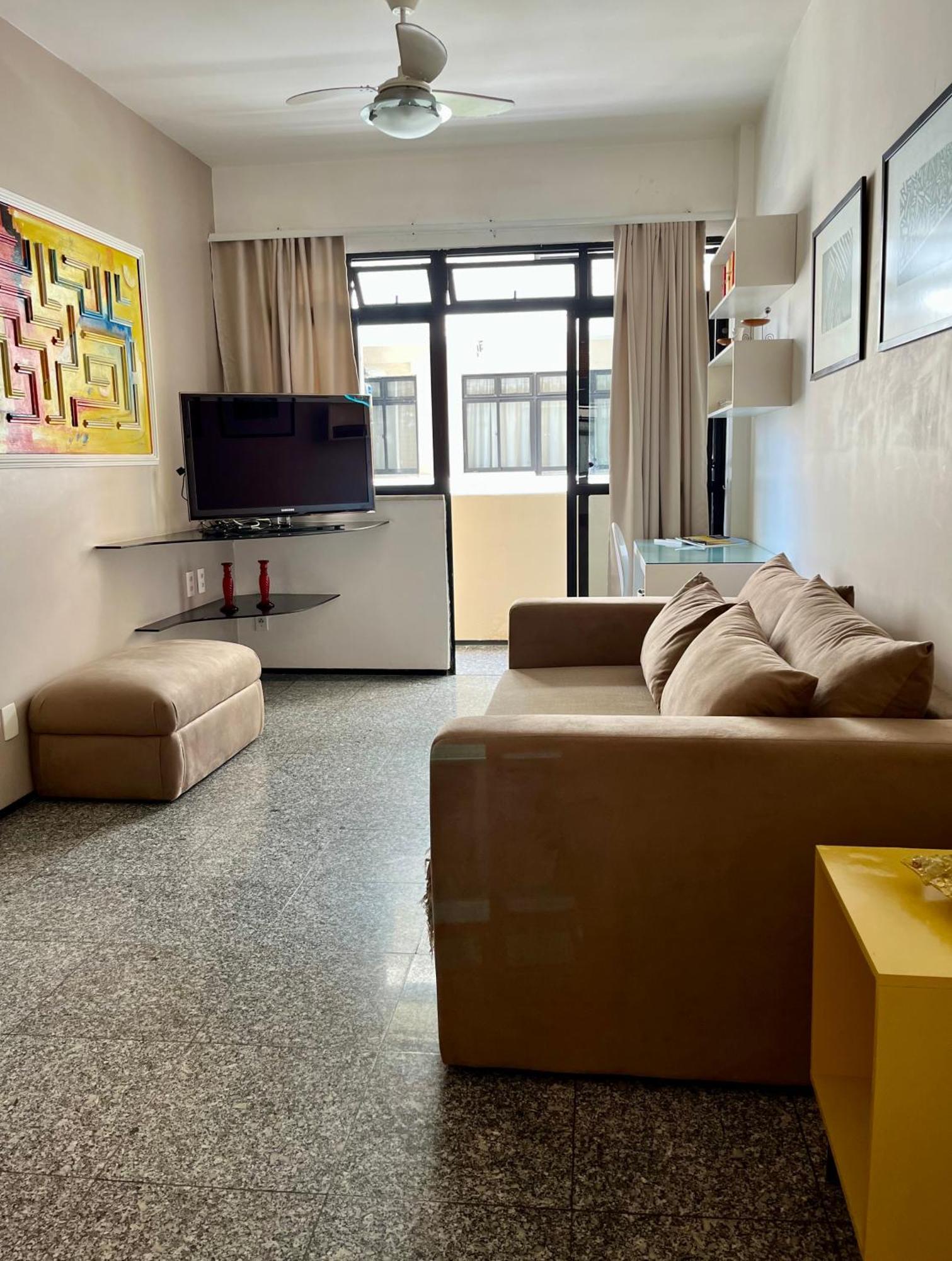 A 300m Beira Mar-meireles! Servico Diario E Wi-fi 650mb! Apartment *